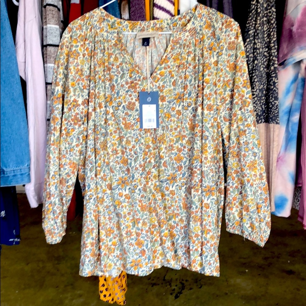 Universal Thread  floral blouse